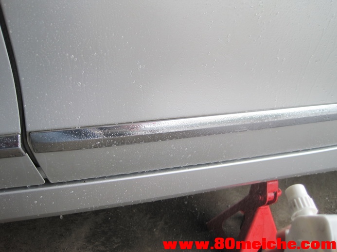 204704owbb74fc4x9dclcm.jpg