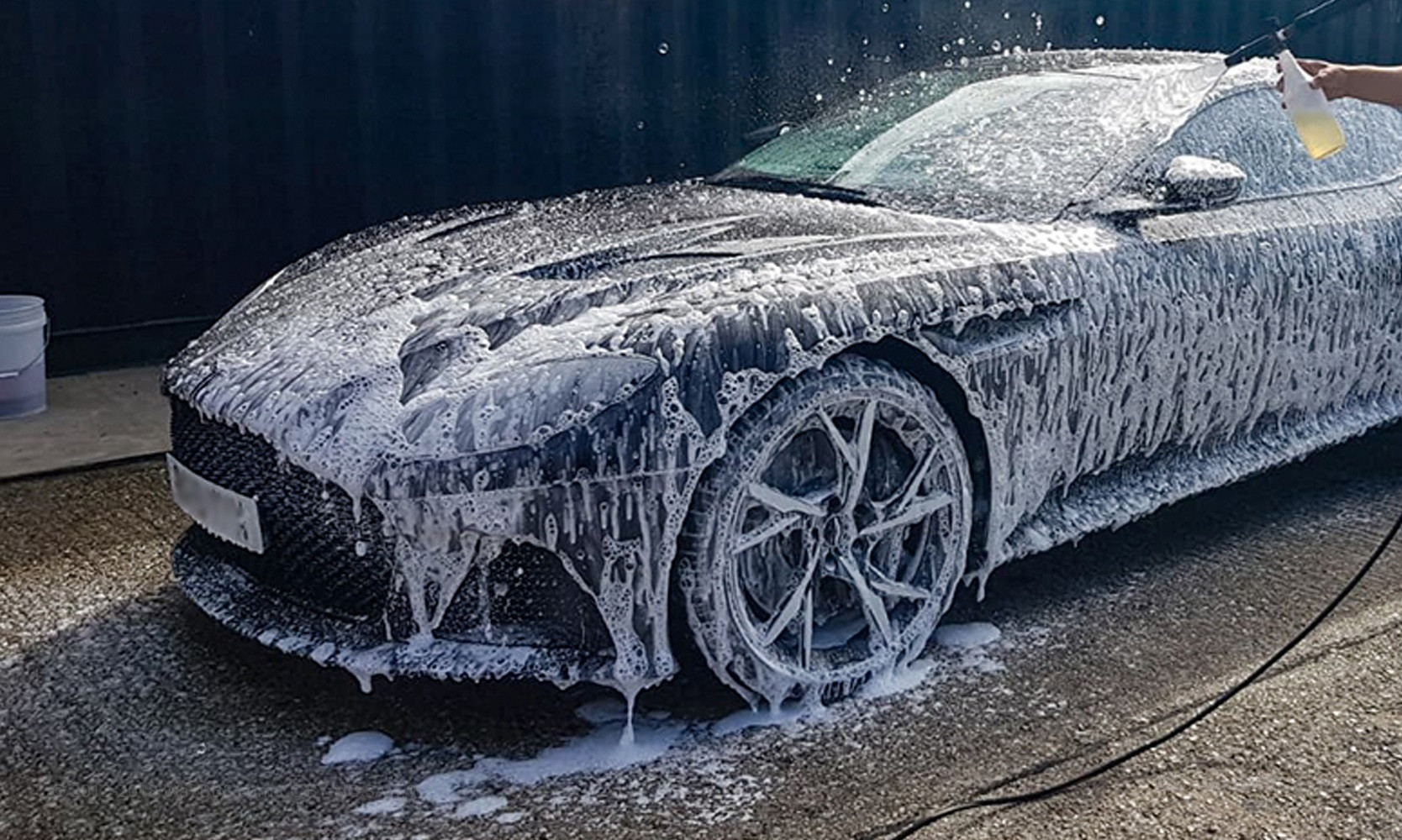 Detailing-Snow-Foam-Car-Wash.jpg