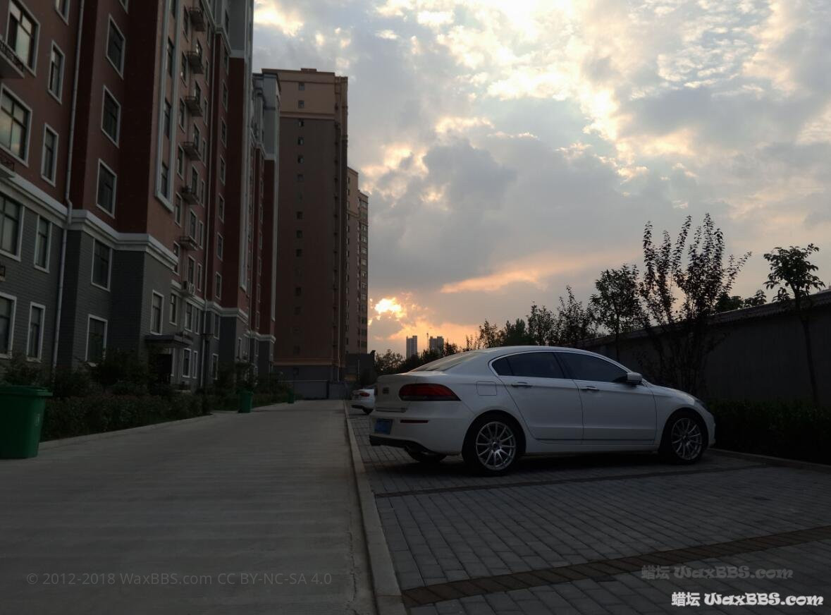 小区环境.jpg