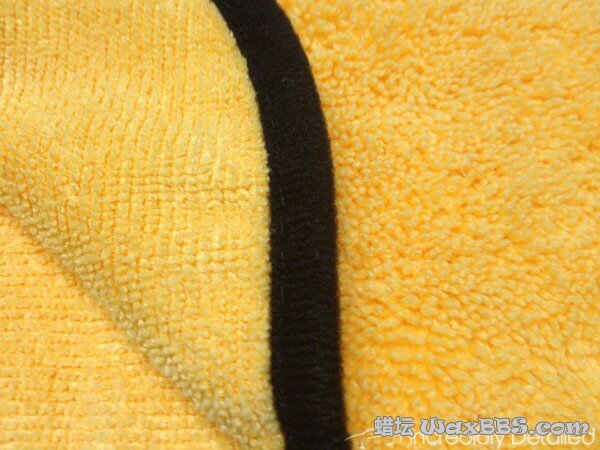 Microfiber-Towels-Medium-Yellow-Pile-Close-Up.jpg